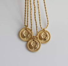 Load image into Gallery viewer, Maia Wing Necklace
