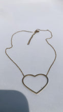 Load image into Gallery viewer, Oris Heart Necklace
